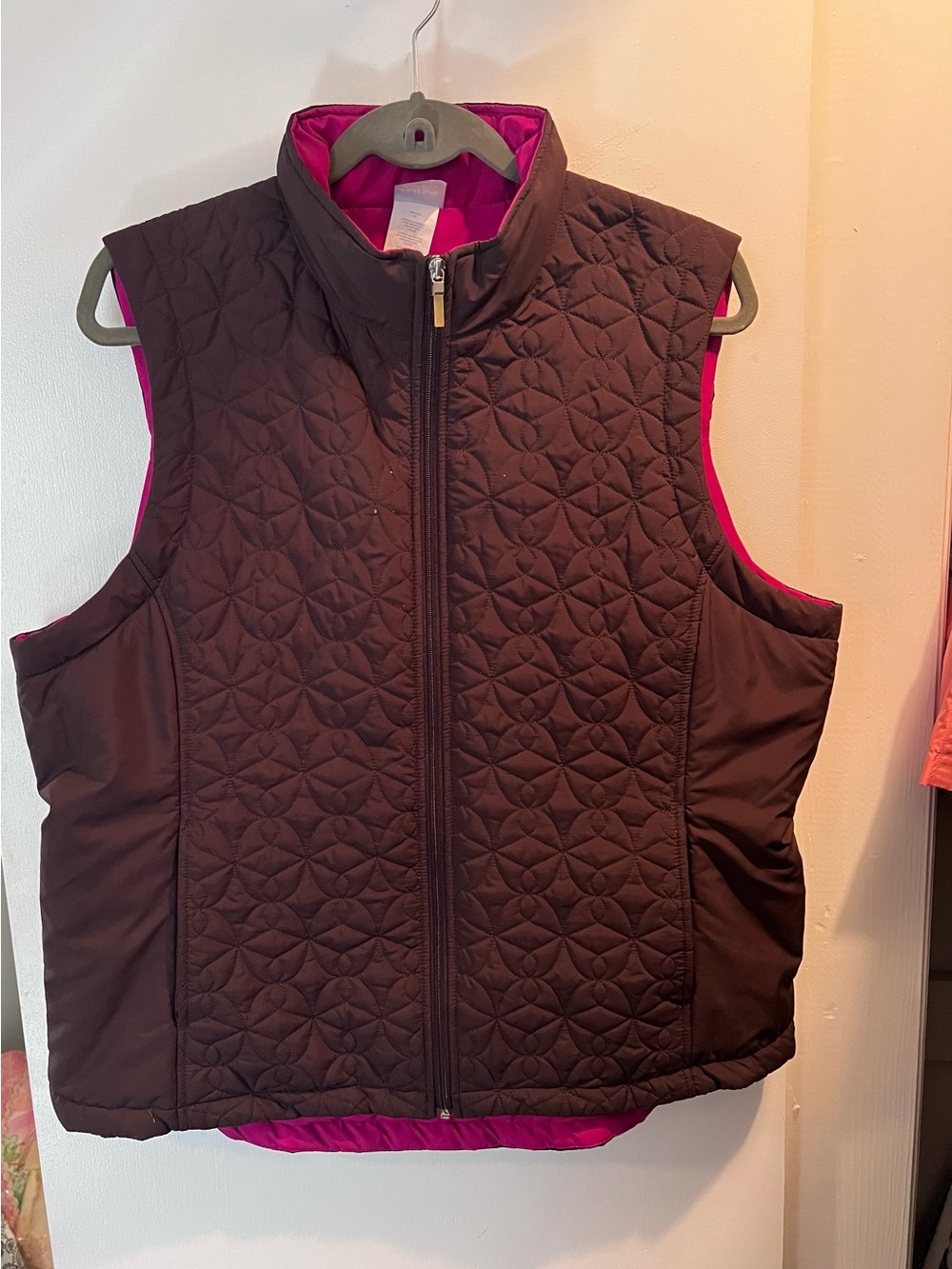 Hanes Quilted Vest - Wine with Pink Lining